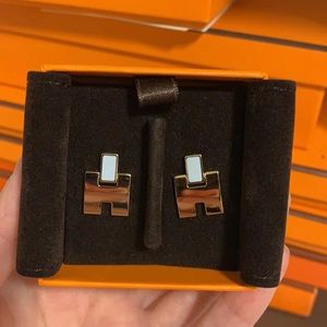 Meet your Posher, Li